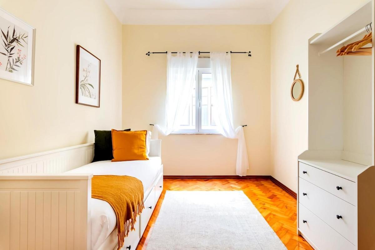 Marques De Pombal Classical Living